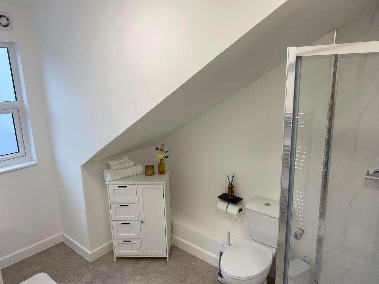 Stylish Apartment In Watford Watford  Exterior photo