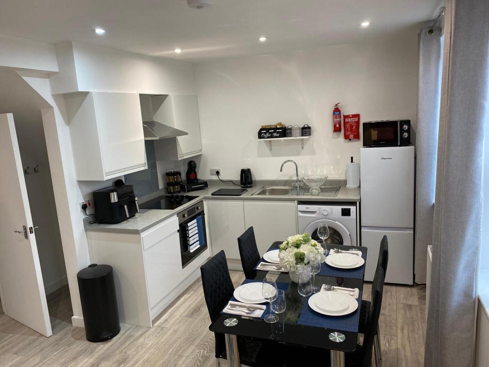 Stylish Apartment In Watford Watford  Exterior photo